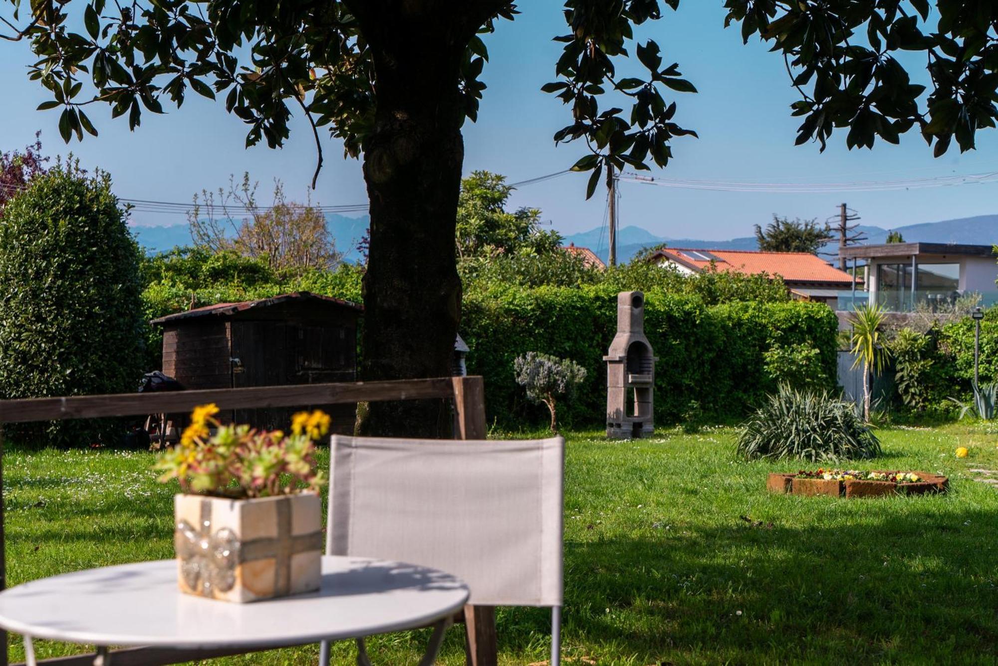 Villa La Magnolia - Private Beach Access, Garden, Views Лацизе Экстерьер фото